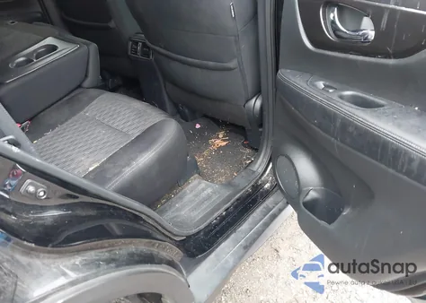 2020 Nissan Rogue Sv Intelligent Awd z USA, uszkodzony, nr VIN 5N1AT2MV7LC781417